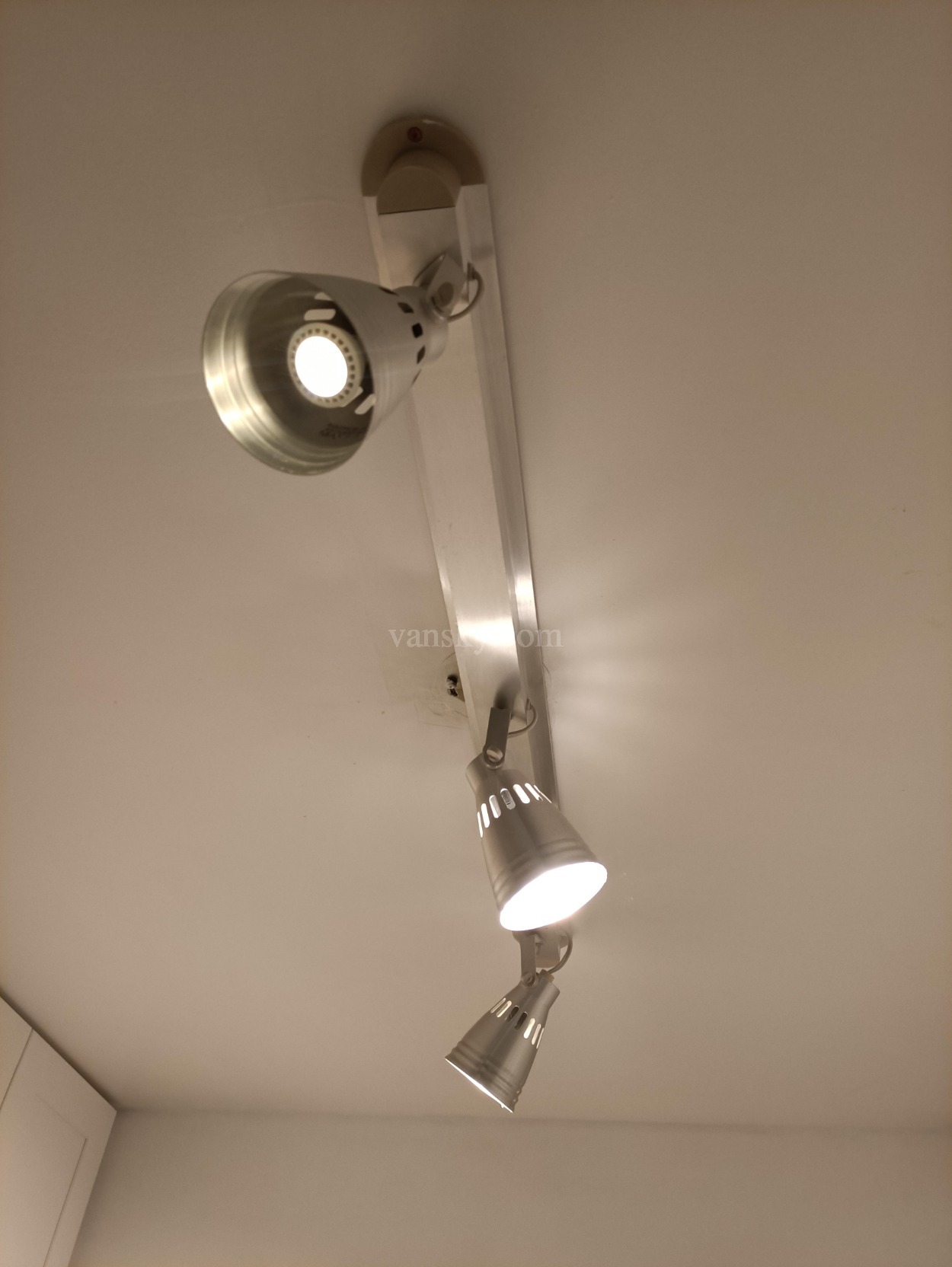 210704221227_kitchen light 3.jpg